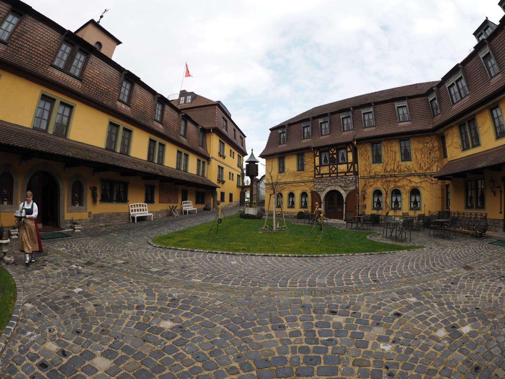 Hotel Leicht Biebelried Exteriör bild